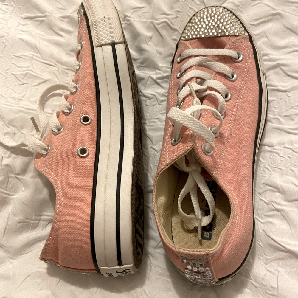 Only worn once light pink converse with rhinestones